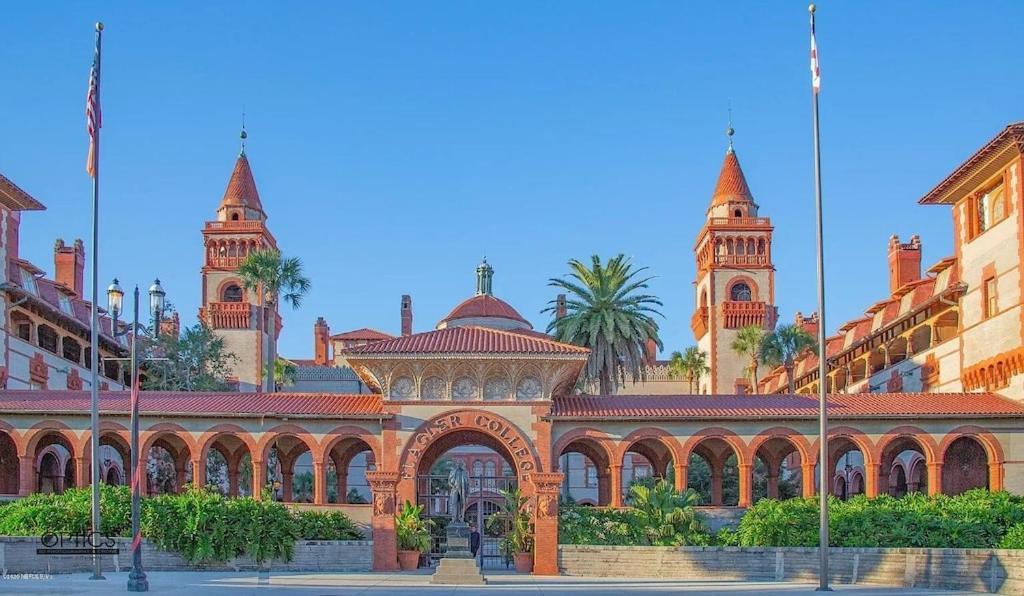 Modern, Upscale, And New Blue Bungalow In The Heart Of Downtown St Augustine سانت أوغيستين المظهر الخارجي الصورة