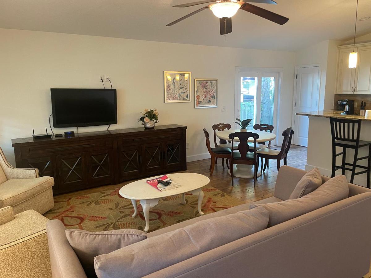 Modern, Upscale, And New Blue Bungalow In The Heart Of Downtown St Augustine سانت أوغيستين المظهر الخارجي الصورة